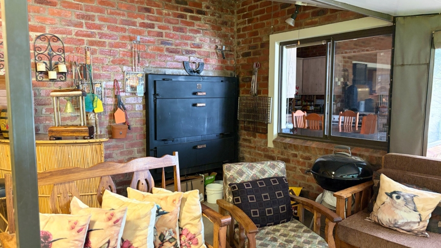 4 Bedroom Property for Sale in Viljoenskroon Rural Free State